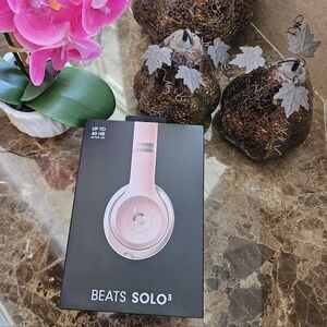 Beats Solo3 Wireless  Headphones - Rose Gold